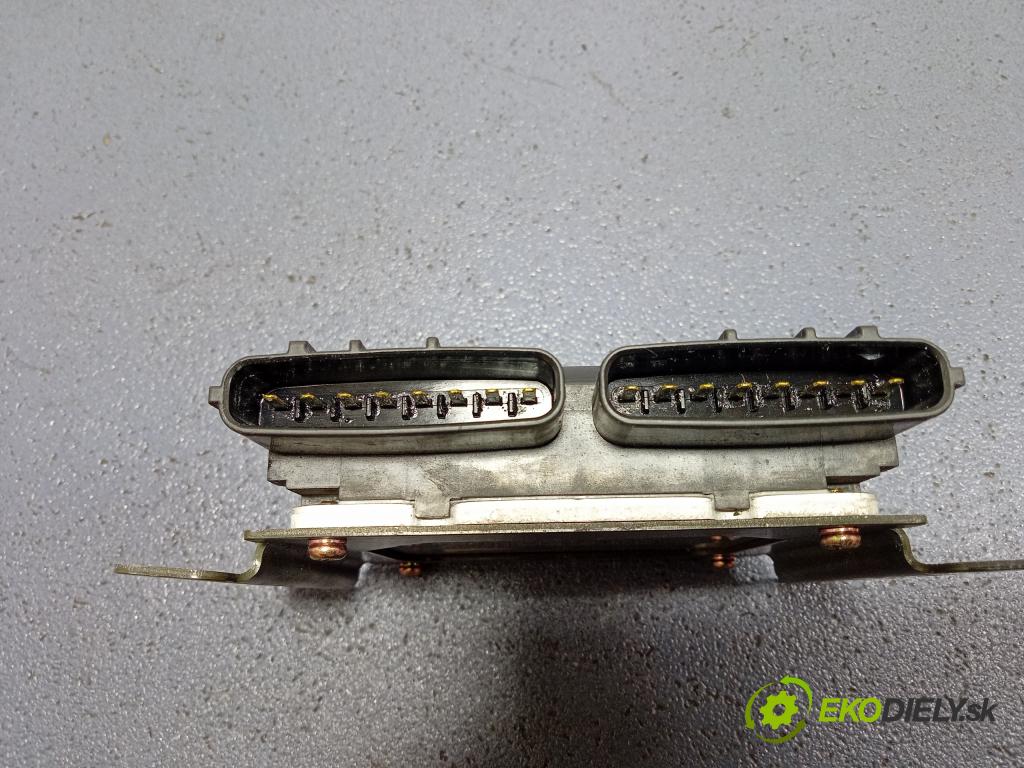 Saab 9-5 2002 riadiaca jednotka Motor: 101310-5092