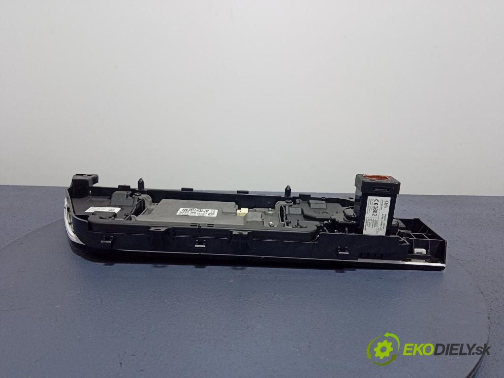 Citroen C4 picasso 2016 Zobrazit: Rádio: / GPS 98011194XU