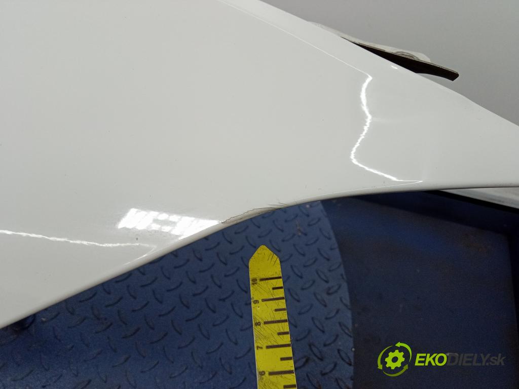 Bmw Seria 3 2019 blatnik před v pravo: 01