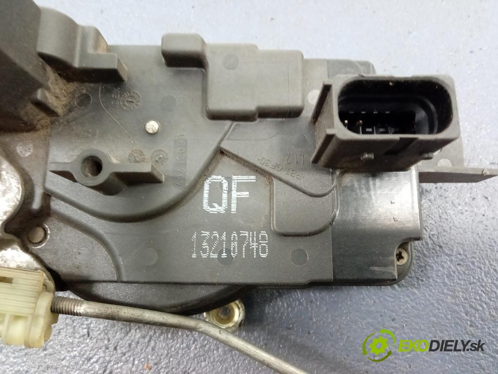 Opel Zafira 2007 zámek dveře před Levý: 13210748