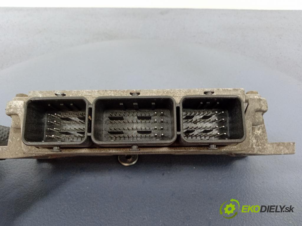 Citroen C3 2005 riadiaca jednotka Motor: 9647498180
