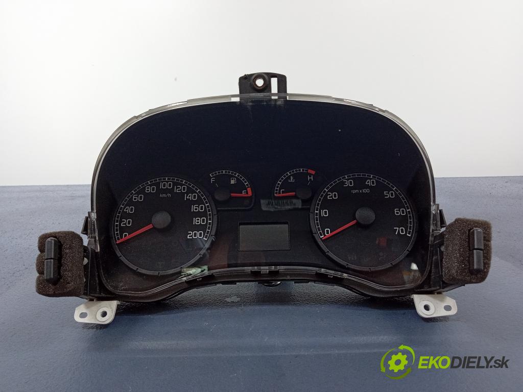 Fiat Punto 2004 prístrojovka/ budíky 46833366