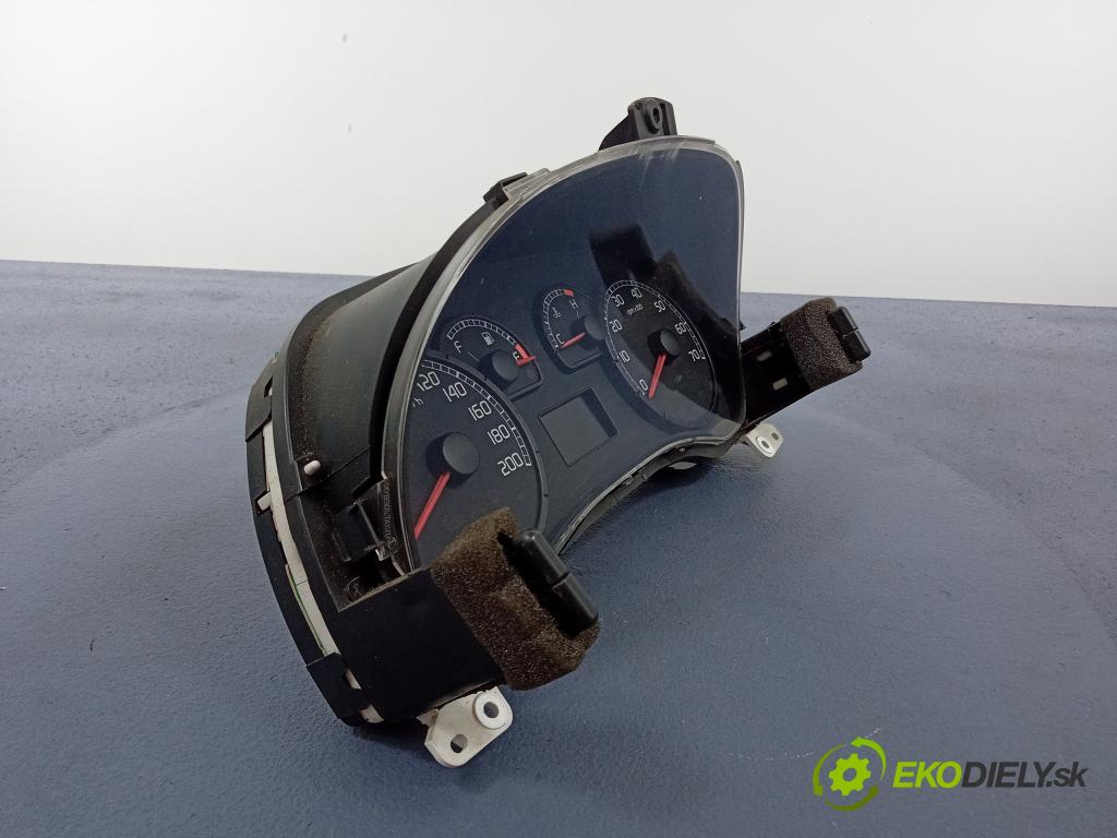 Fiat Punto 2004 prístrojovka/ budíky 46833366