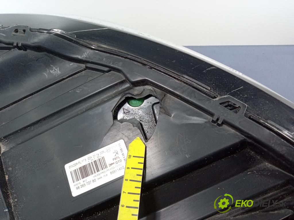 Peugeot 3008 0 Reflektor: Vľavo: 9826572780