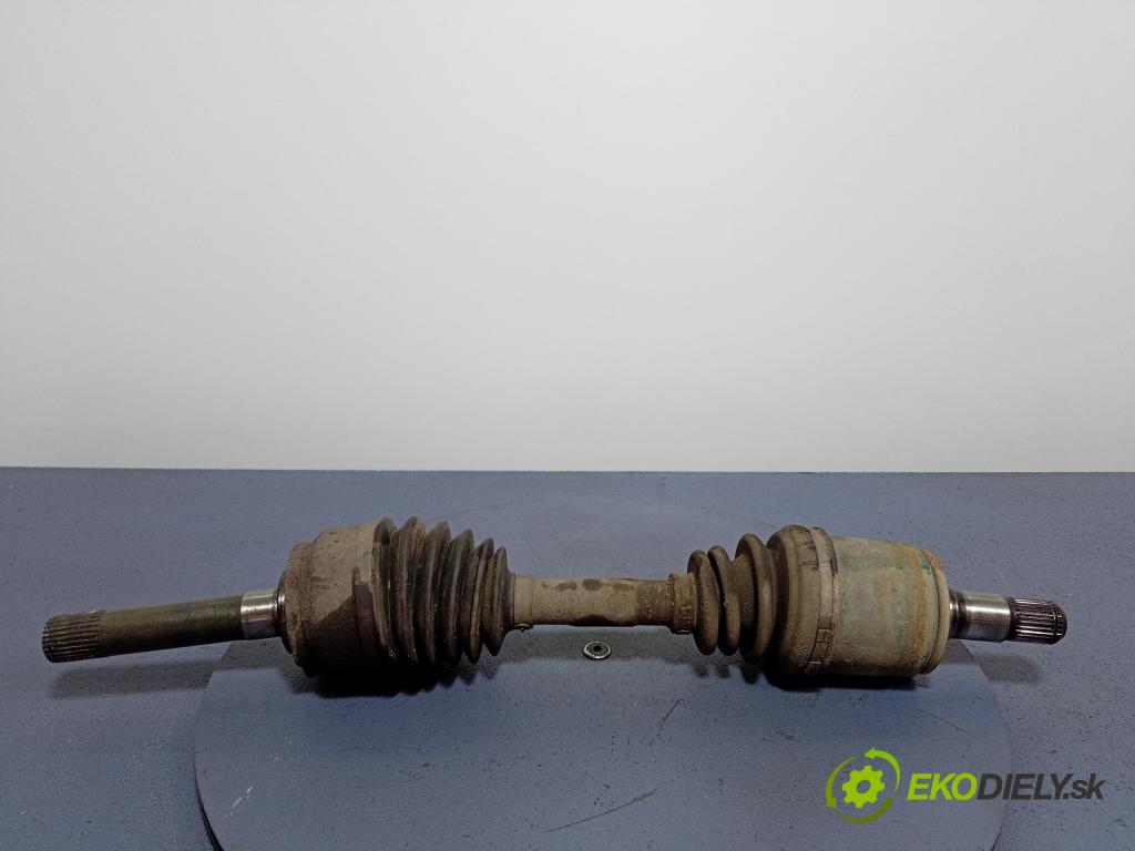 Hyundai Terracan 2003 poloos ľavá Predné 01