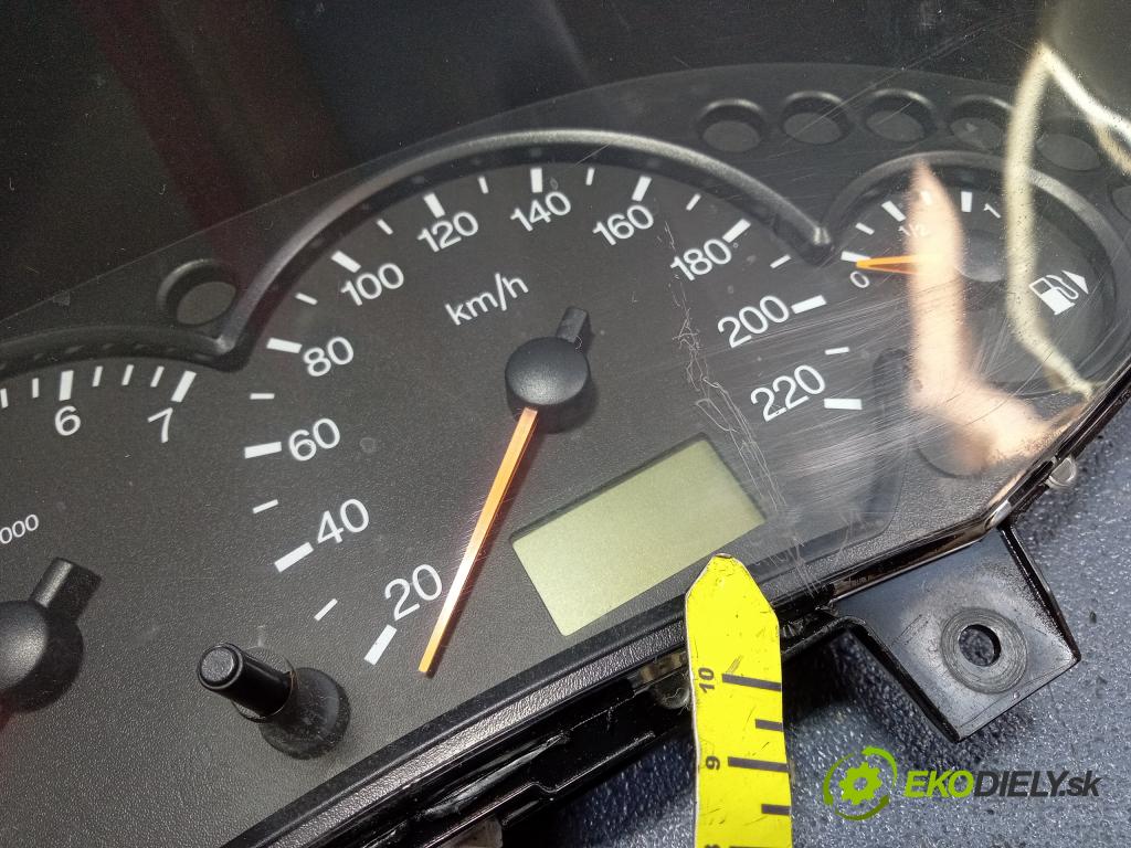 Ford Focus 2003 prístrojovka/ budíky 98AP-10841-BC