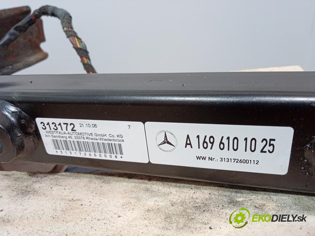 Mercedes A-klasa 2006 oko Do Přívěsy A1693100137