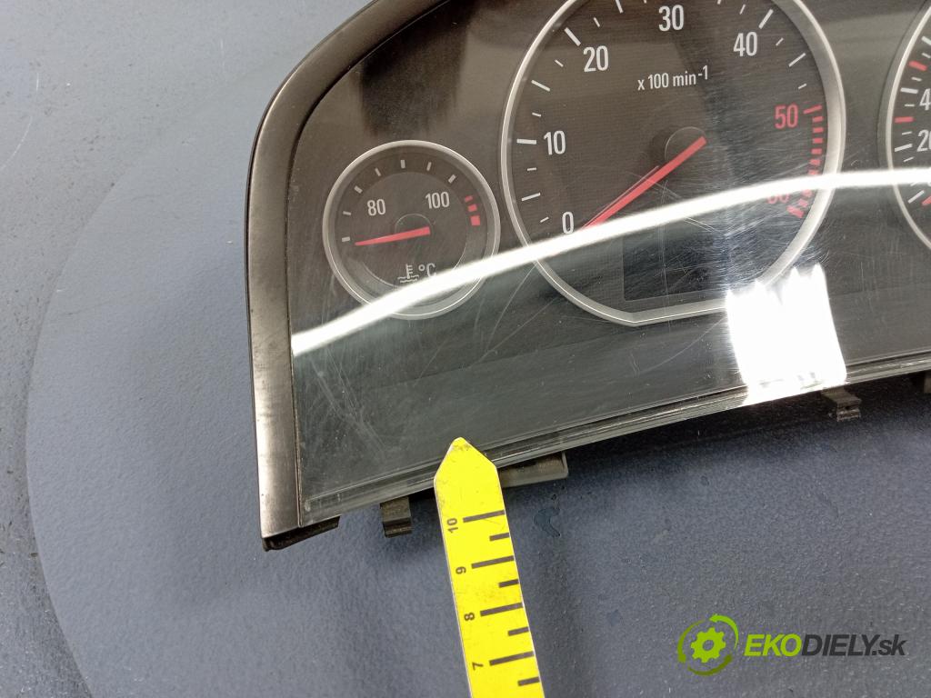 Opel Vectra 2004 prístrojovka/ budíky 13165960MG