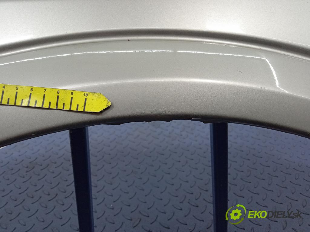Opel Vectra 2004 blatnik před v pravo: 01