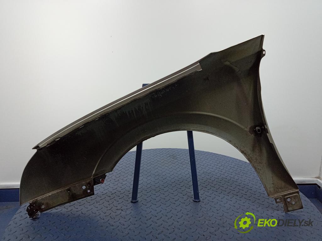Opel Vectra 2004 blatnik před v pravo: 01