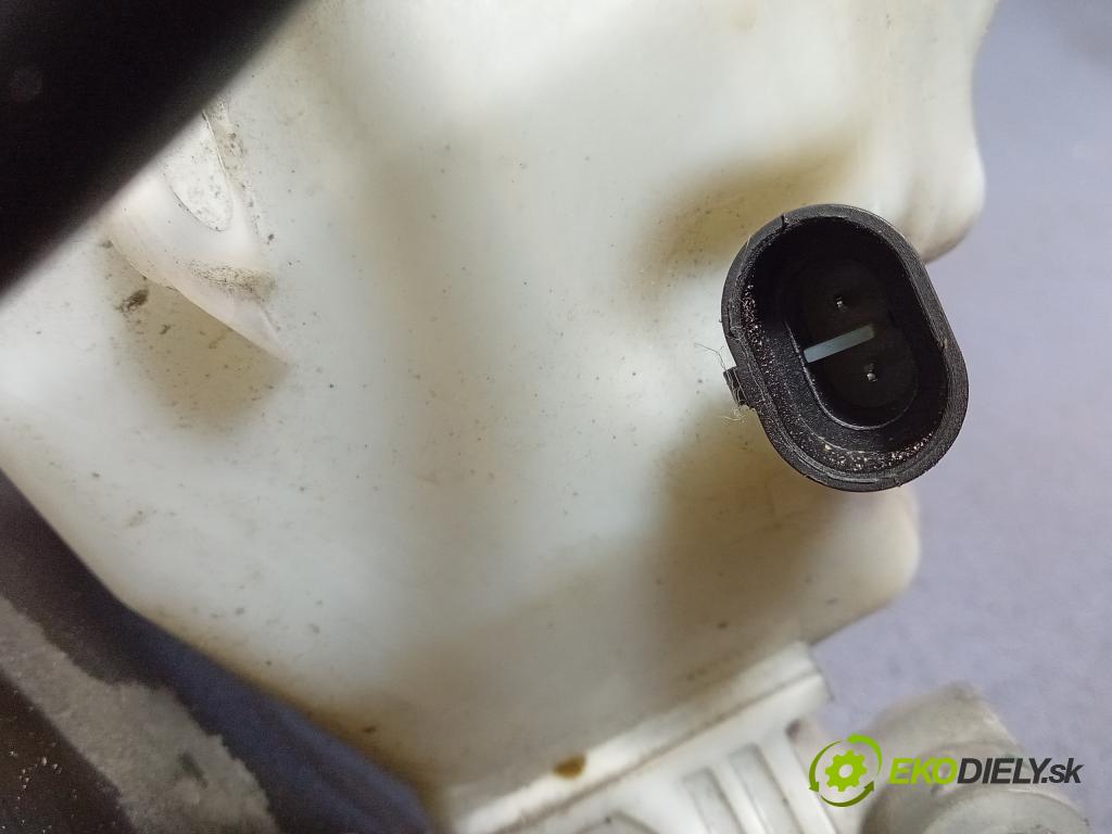 Alfa romeo Mito 2010 servo Brzdní: 0204054155