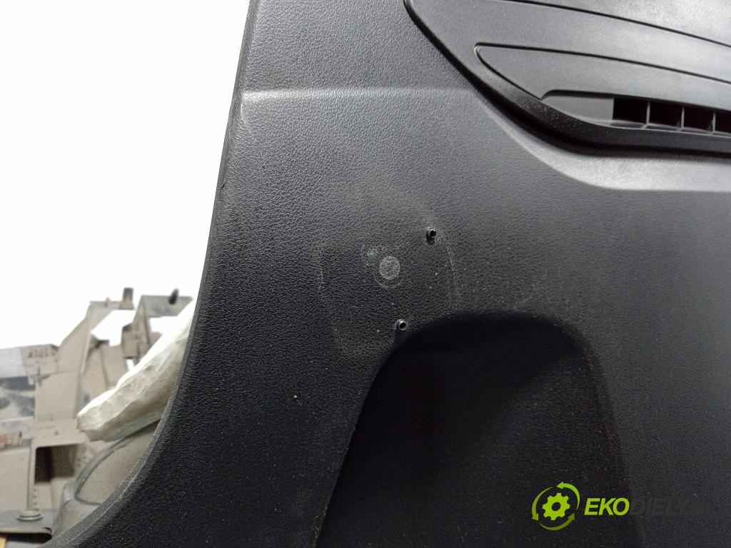 Fiat Doblo 2016 kokpit,pristrojová doska Distribúcia: 01