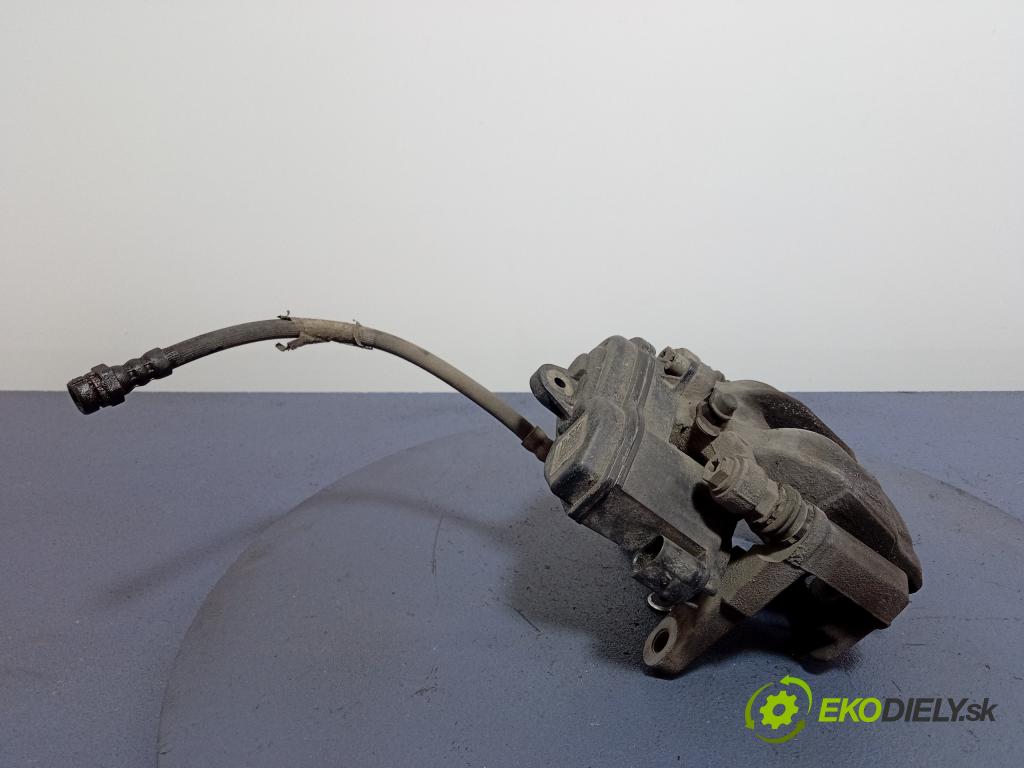 Audi A4 2017 zámek dveře Zad: v pravo: 01