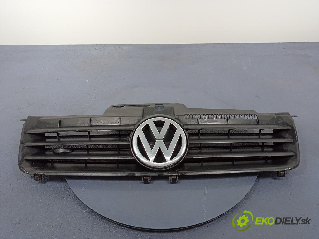 Vw Polo 2001 miežka / Gril: 6Q0853651