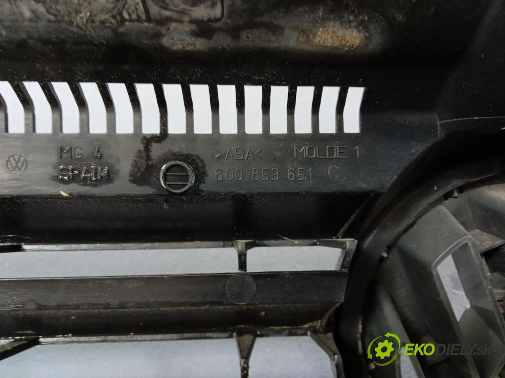Vw Polo 2001 miežka / Gril: 6Q0853651