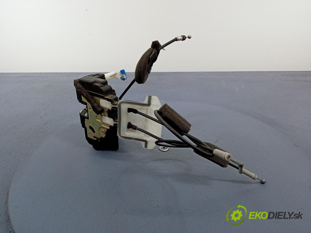 Nissan Murano 2005 zámek dveře před Levý: 01