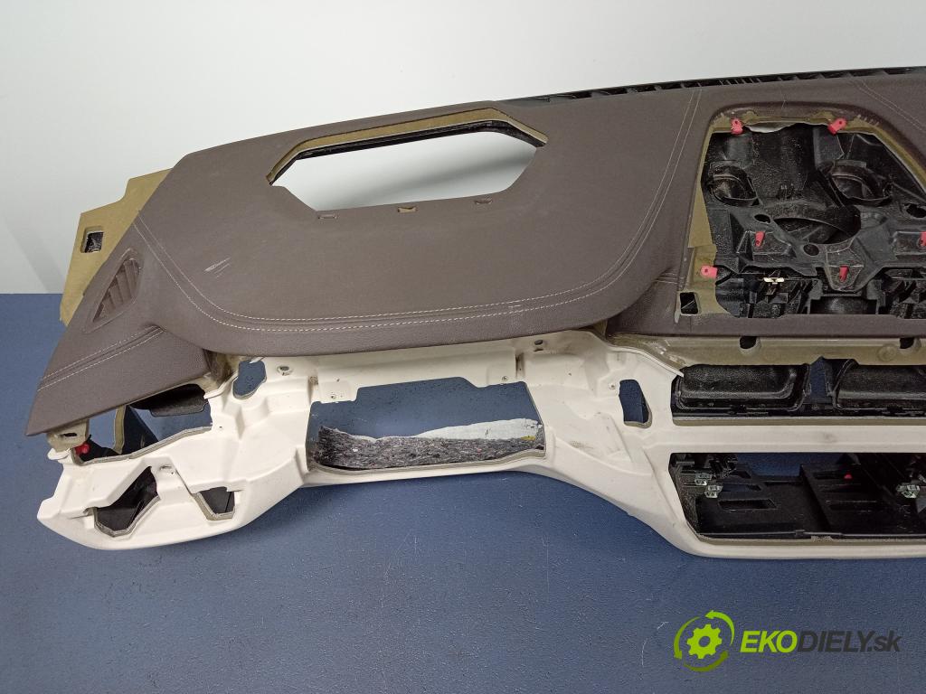 Bmw Seria 5 0 kokpit,pristrojová doska Distribúcia: 9329567