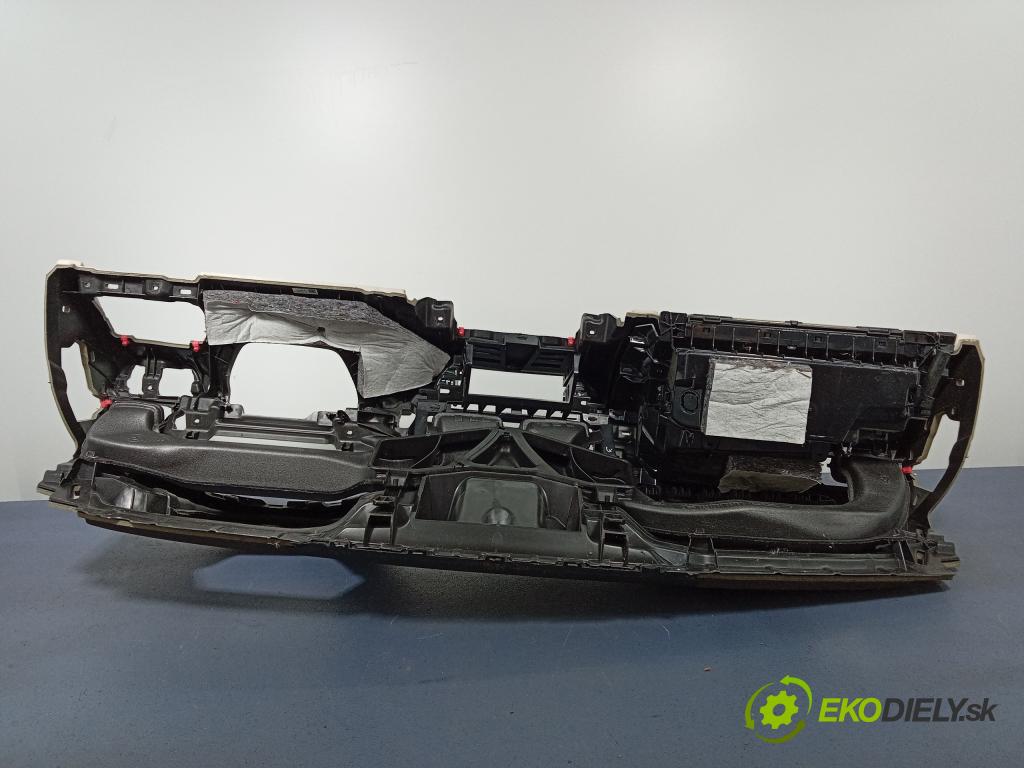 Bmw Seria 5 0 kokpit,pristrojová doska Distribúcia: 9329567