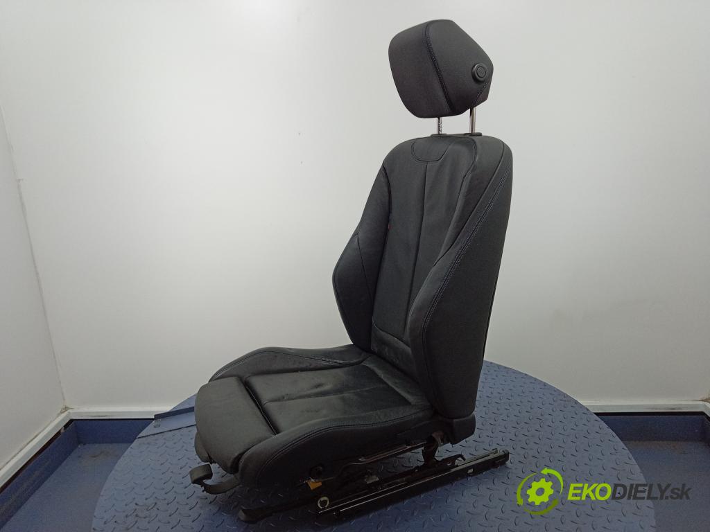 Bmw Seria 3 2018 Sedačka spolujazdca 01