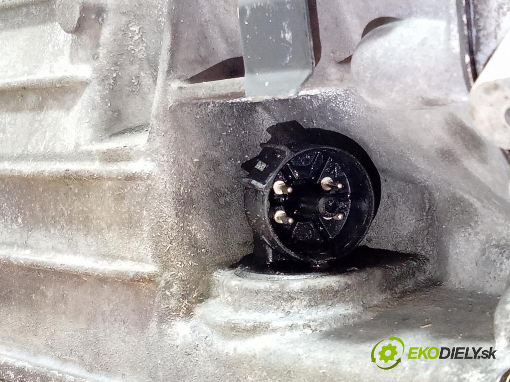 Mercedes C-klasa 2006 prevodovka Výbava: Automatický: 722.902