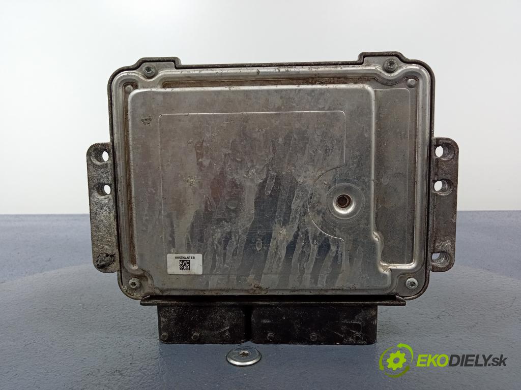 Ford Focus 2011 riadiaca jednotka Motor: 0261S07430