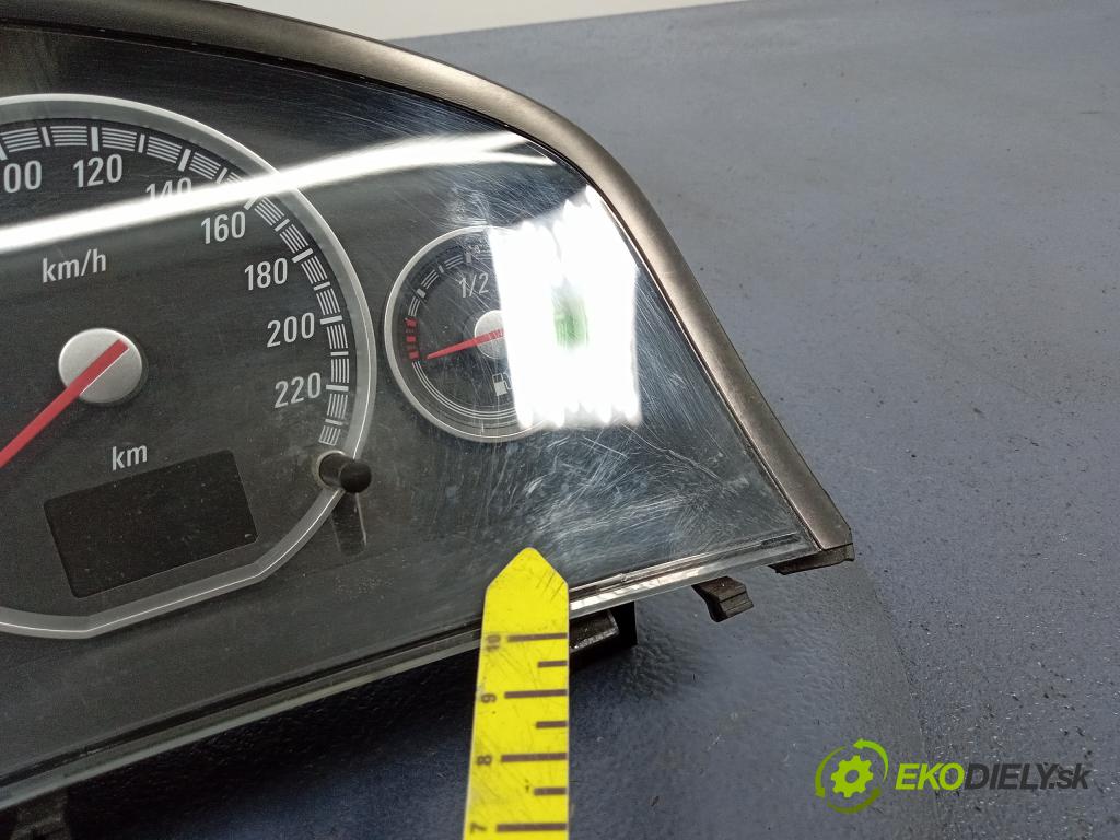 Opel Vectra 2002 prístrojovka/ budíky 13138196