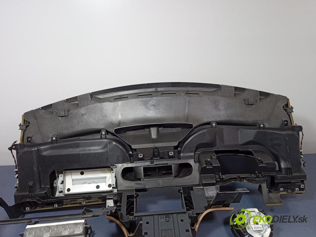 Vw Touran 2005 kokpit,pristrojová doska Distribúcia: 1T1857001