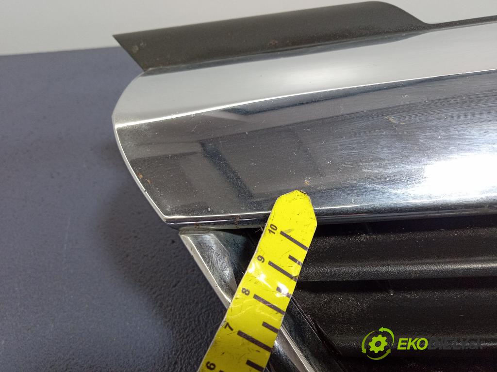 Opel Zafira 2006 miežka / Gril: 13157590