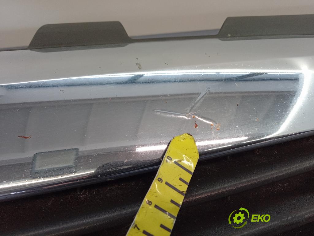 Opel Zafira 2006 miežka / Gril: 13157590