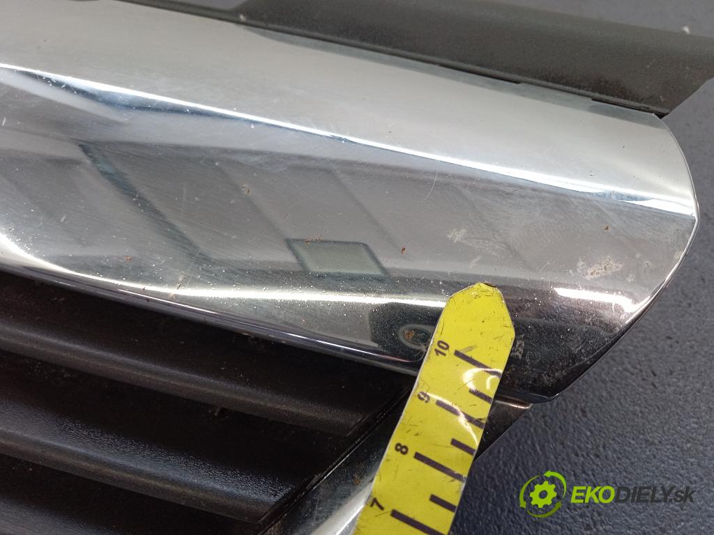 Opel Zafira 2006 miežka / Gril: 13157590