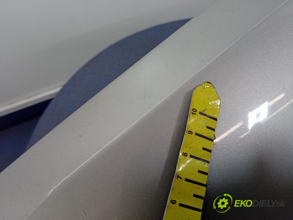 Lancia Ypsilon 2003 blatnik před Levý: 01