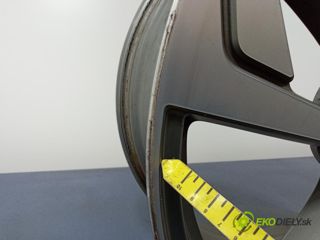 Audi A7 0 Ráfiky: Hlinikové: 4K8601025S