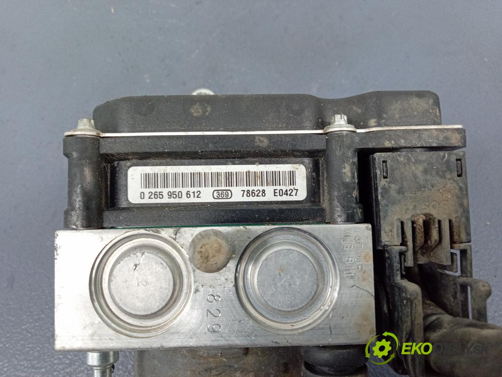 Kia Carnival 2009 čerpadlo ABS x 0265950612