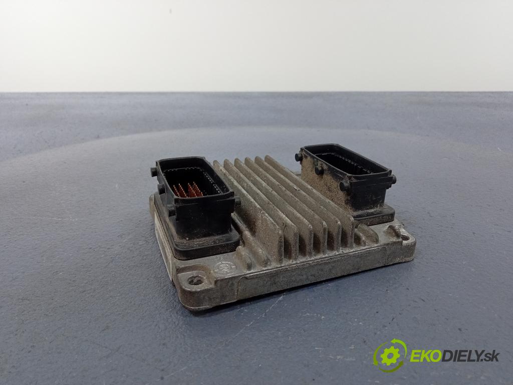 Daewoo Rezzo 2004 riadiaca jednotka Motor: 12220819 XACP