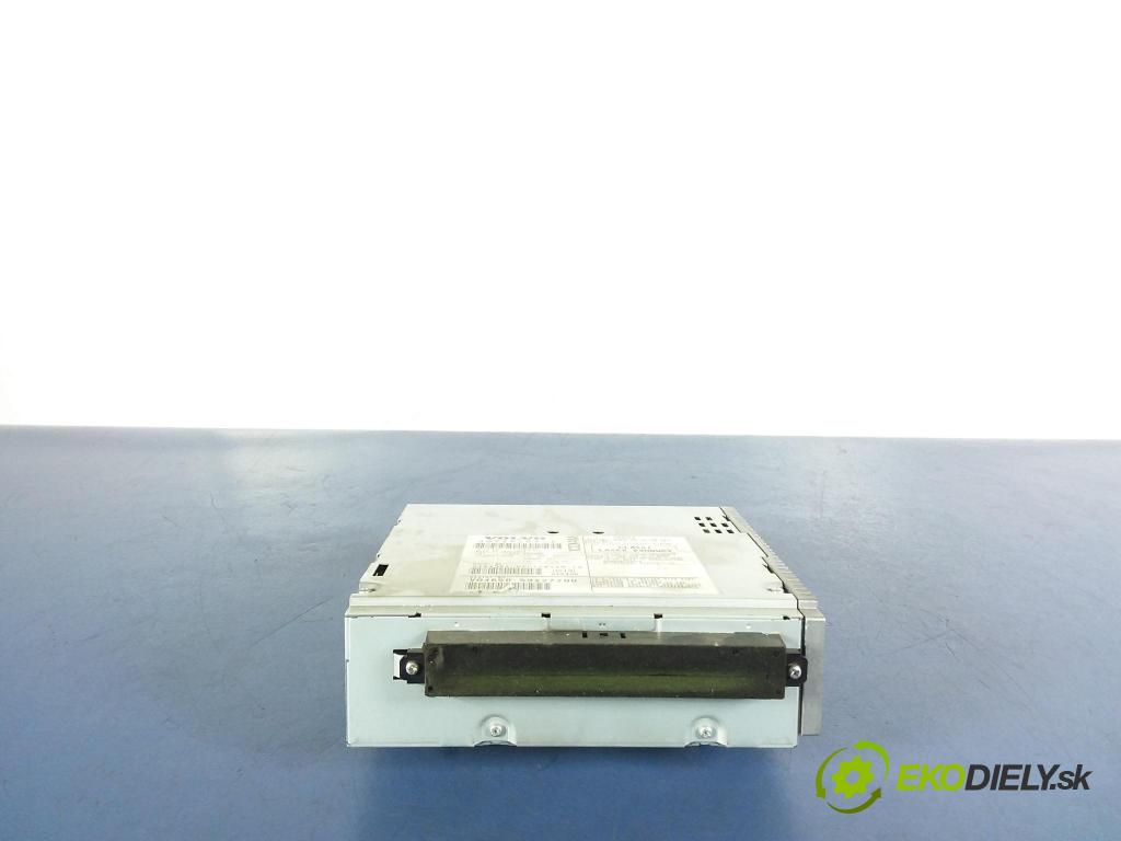 Volvo V50 2005 Radio I Navigácia: 30775284-1