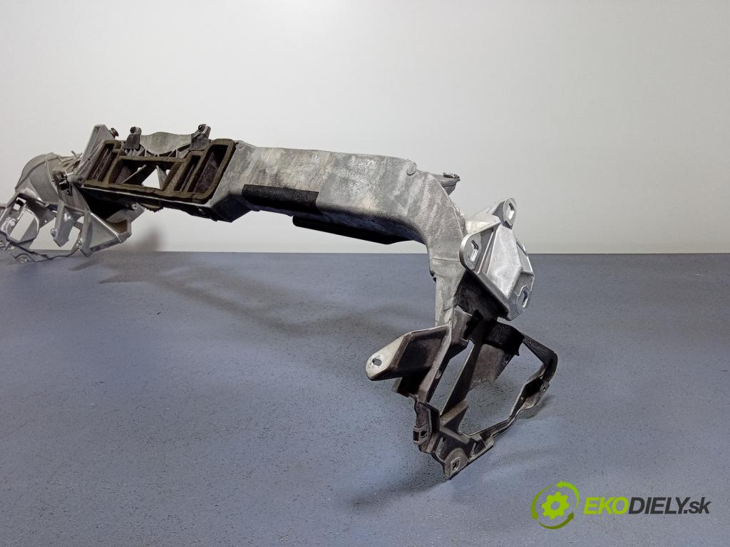 Audi A8 2007 kokpit,pristrojová doska Distribúcia: 4E1857017A