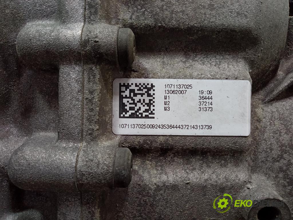 Audi A8 2007 prevodovka Výbava: Automatický: JNL