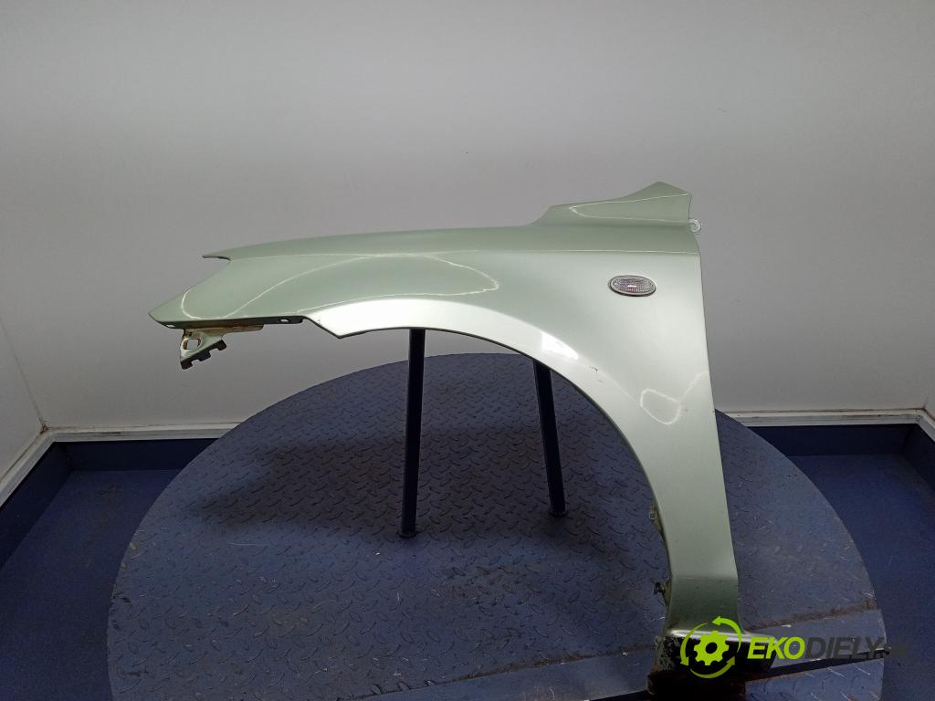 Mazda 2 2006 blatnik před Levý: 01
