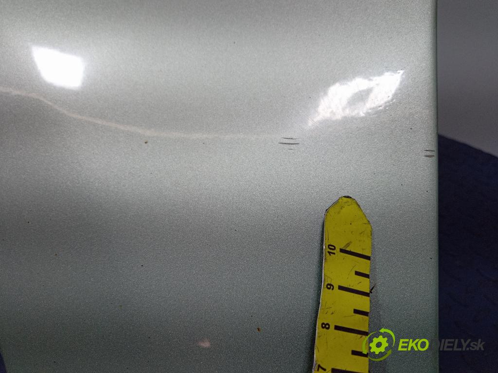 Mazda 2 2006 blatnik před Levý: 01