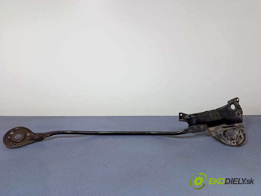 Mazda 2 2006 výztuha Čelní / stěna Přední 01