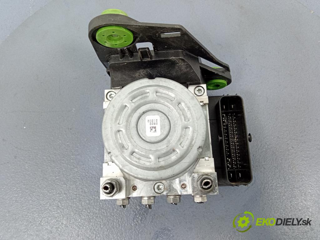 Skoda Octavia 2020 čerpadlo ABS x 5WA614517BE