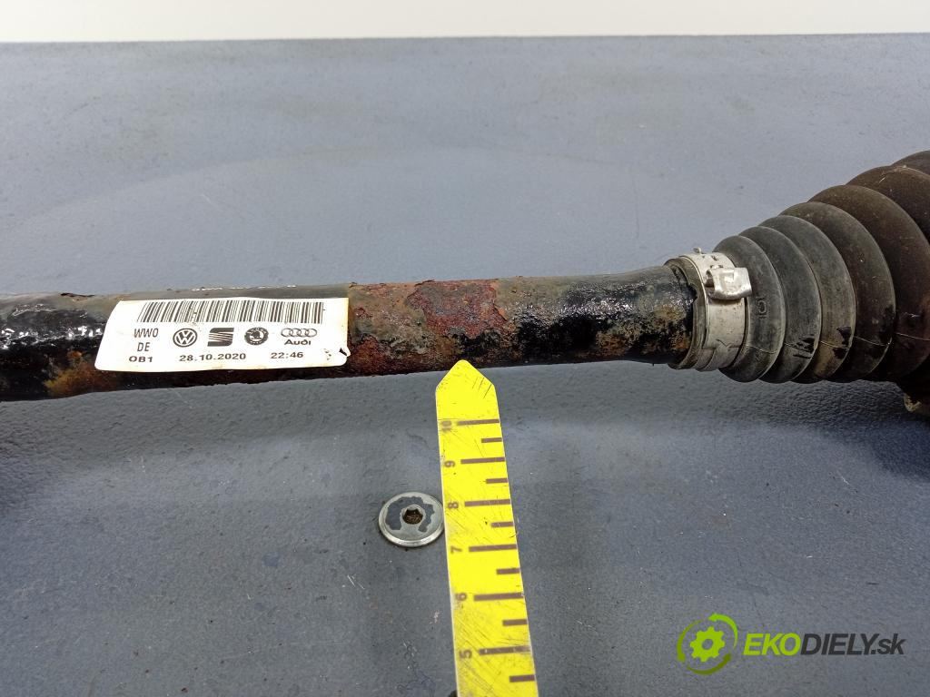 Skoda Octavia 2020 poloos levá před 5WA407271G