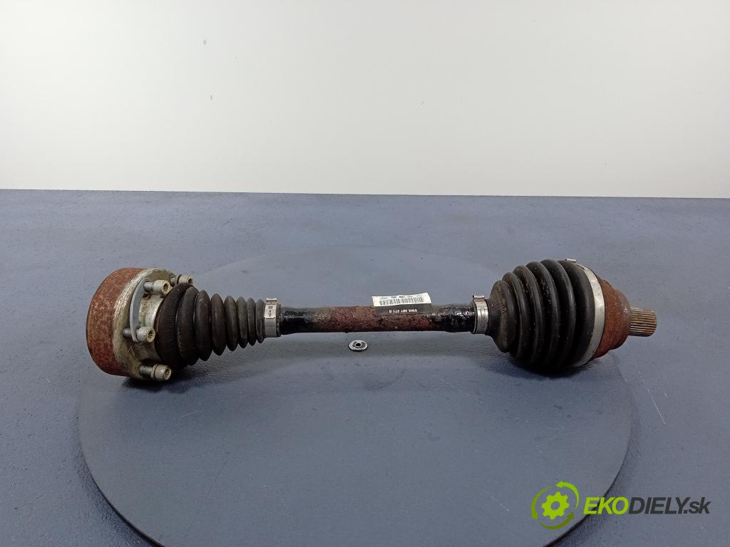 Skoda Octavia 2020 poloos levá před 5WA407271G