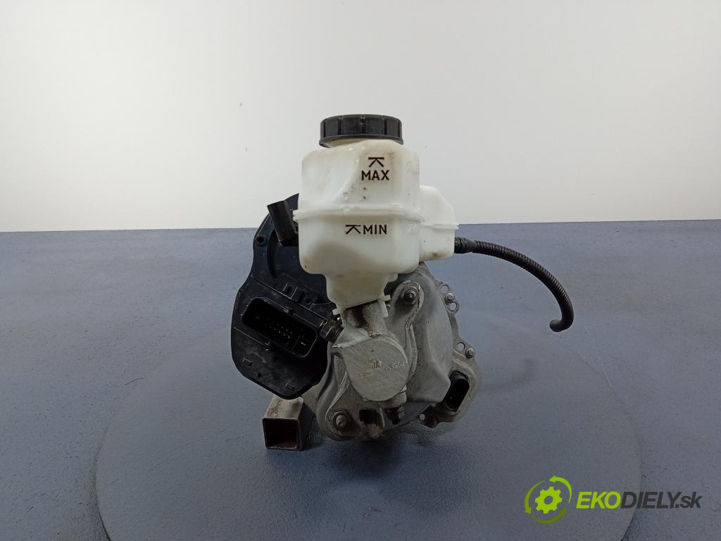 Skoda Octavia 2020 servo Brzdní: 5WB614105AB