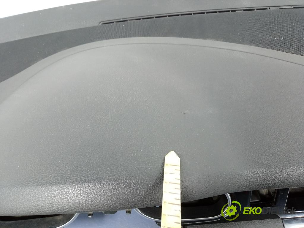 Audi Q7 2007 kokpit,pristrojová doska Distribúcia: 4L0959655C