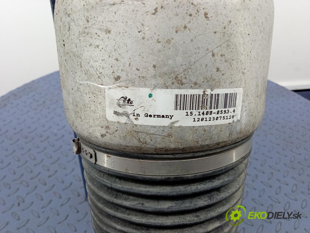 Audi Q7 2007 tlmič Predné Vľavo.: 7L8616039D