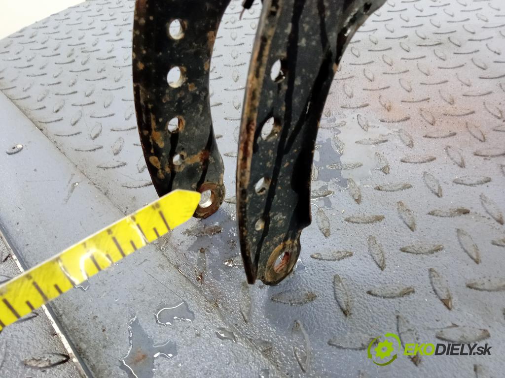 Audi Q7 2007 tlmič Predné Vľavo.: 7L8616039D