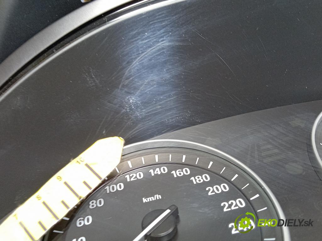 Bmw Seria 5 2010 prístrojovka/ budíky 9249349