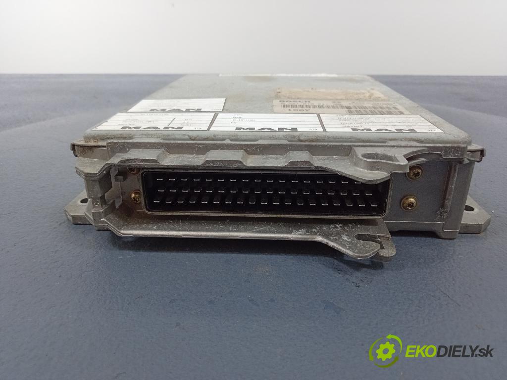 Man F2001 2002 riadiaca jednotka Motor: 0281010241