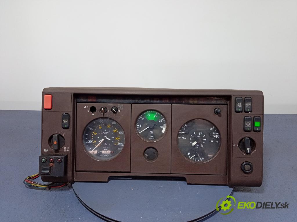 Mercedes 1114 1990 prístrojovka/ budíky A6736890208